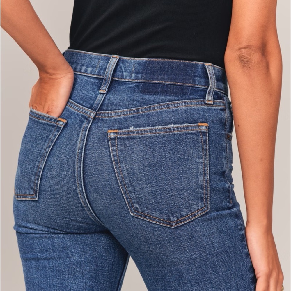 Abercrombie & Fitch The Skinny High Rise Jean size 6